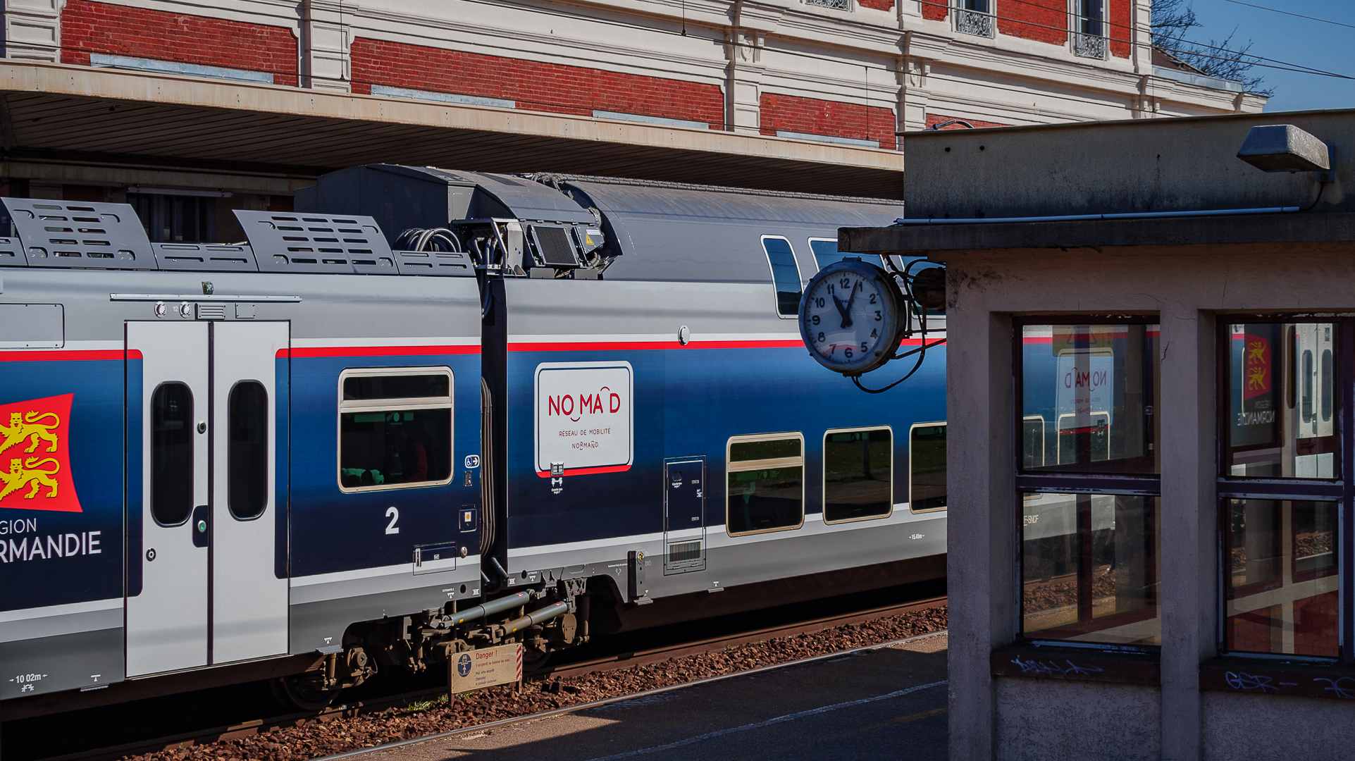 Les nouveaux trains NOMAD déployés par le Région Normandie en 2020 assurent une liaison de qualité avec Paris Saint Lazare